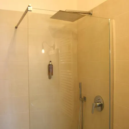 12 Passi Dal Mare 게스트하우스 바리